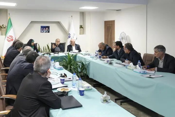 پزشکیان بر تسریع بازسازی راه‌ها و تقویت کریدورهای ترانزیتی تأکید کرد