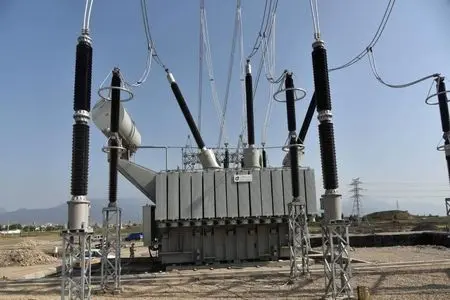 بدهی ۹۰ هزار میلیارد تومانی صنعت برق تا دی‌ماه/توانیر بر وصول مطالبات از صنایع و کاهش تلفات تأکید کرد