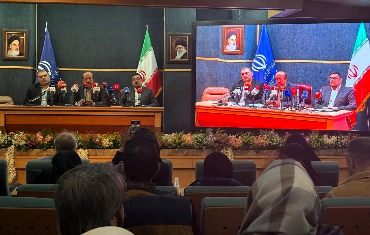 وزارت صمت و فرافکنی خام‌فروشی/ چرا صنایع تبدیلی نادیده گرفته می‌شوند؟