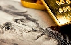 کاهش قیمت طلا و سکه در بازار تهران با وجود افزایش اونس جهانی