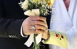 کارت رفاهی جهیزیه، جایگزین وام ازدواج می‌شود؟/طرح تازه بانک مرکزی برای کاهش صف یک‌میلیونی تسهیلات