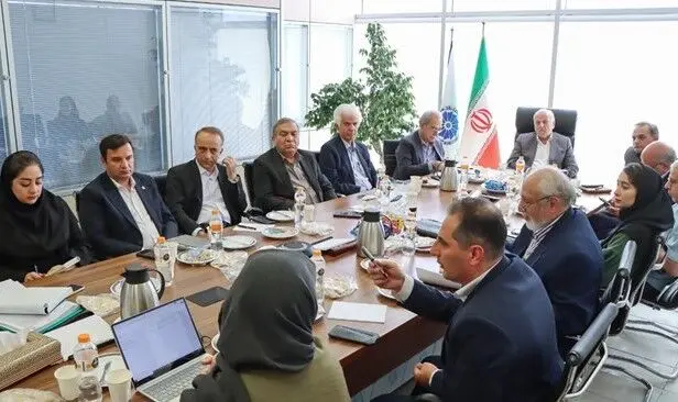 مشاغل سخت و زیان‌‎آور باید واقعی شود/ تاثیر سن بازنشستگی در ورشکستگی صندوق‌های بازنشستگی