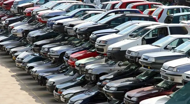 ثبات قیمت گواهی اسقاط خودرو در ۳۵ میلیون تومان؛ مالکان فرسوده از نوسازی بازمانده‌اند