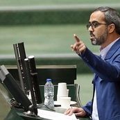 دولت باید دست از مماشات با بانک‌ها بردارد / مجلس پیگیر انحلال بانک‌های ناکارآمد