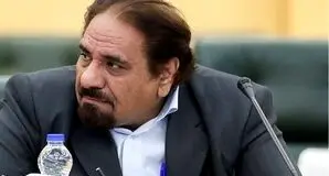  سیاست بانک مرکزی تثبیت نرخ ارز نیست؛ فاصله ارز ترجیحی با بازار رانت‌زا شد