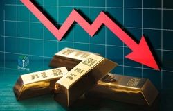 طلای جهانی تحت تاثیر دلار و مذاکرات تجاری کاهش یافت