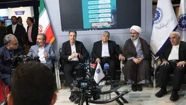 بخش خصوصی باید میدان دار برنامه پساتحریم باشد/ دولت برای خرید برق به نرخ روز، با سرمایه گذاران توافق کند