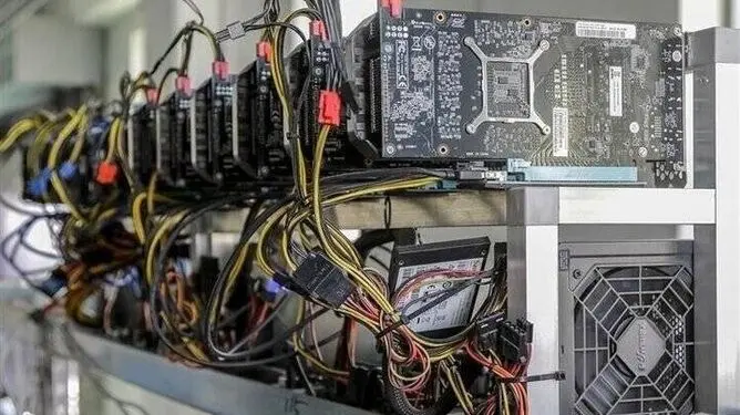 قانون برای ماینرها چه می‌گوید؟ از واردات تا مصرف برق