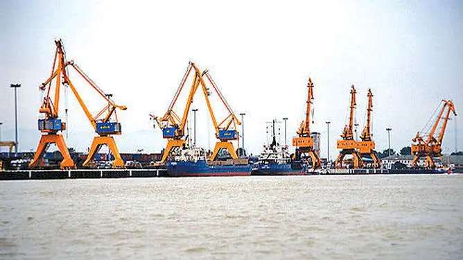 تداوم تامین کالاهای اساسی از راه گمرکات شمال کشور در شرایط جنگی