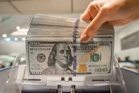 عرضه ۵۰۰ میلیون دلار بانک مرکزی؛ آرامش موقت بازار ارز زیر سایه کاهش منابع ارزی