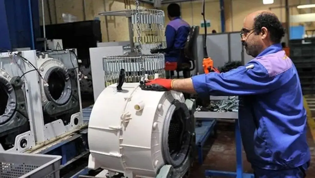 محدودیت مصرف برق صنایع متوقف شد/تحویل کنتورهای هوشمند به شرکت‌های توزیع تسریع می‌شود