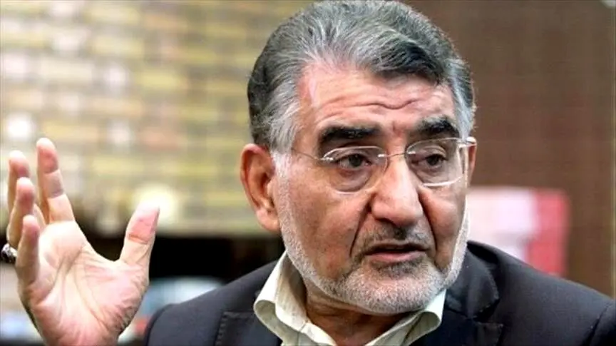 مسؤولان به مردمی‌سازی اقتصاد باور ندارند