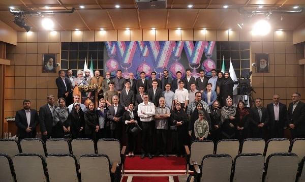 تجلیل از ۱۴ مدال‌آور المپیادهای جهانی در مراسم بنیاد ملی نخبگان+ گزارش تصویری