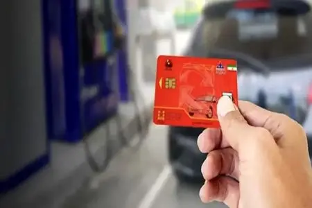 کاهش موقت سهمیه سوخت‌گیری بنزین به ۲۰ لیتر