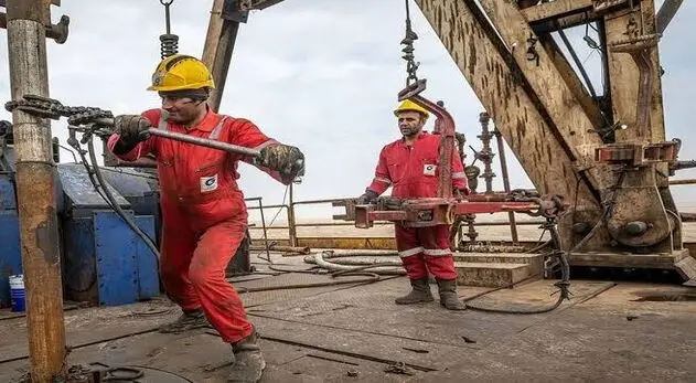 بسته رفاهی جدید وزارت نفت بدون ارکان ثالث/ اعتراض نیروهای پیمانکاری بالا گرفت