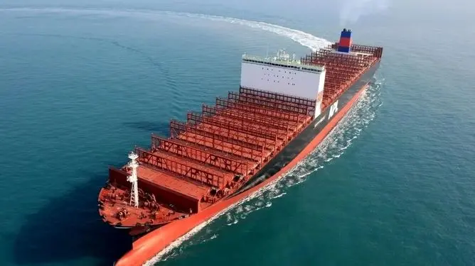 اولویت عبور با کشتی‌های حامل کالاهای اساسی از تنگه هرمز 