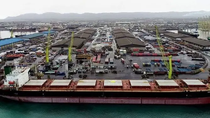 راه‌های جایگزین برای انتقال کالاهای ایرانی از امارات و راهکارهای پساجنگ در صنعت حمل و نقل