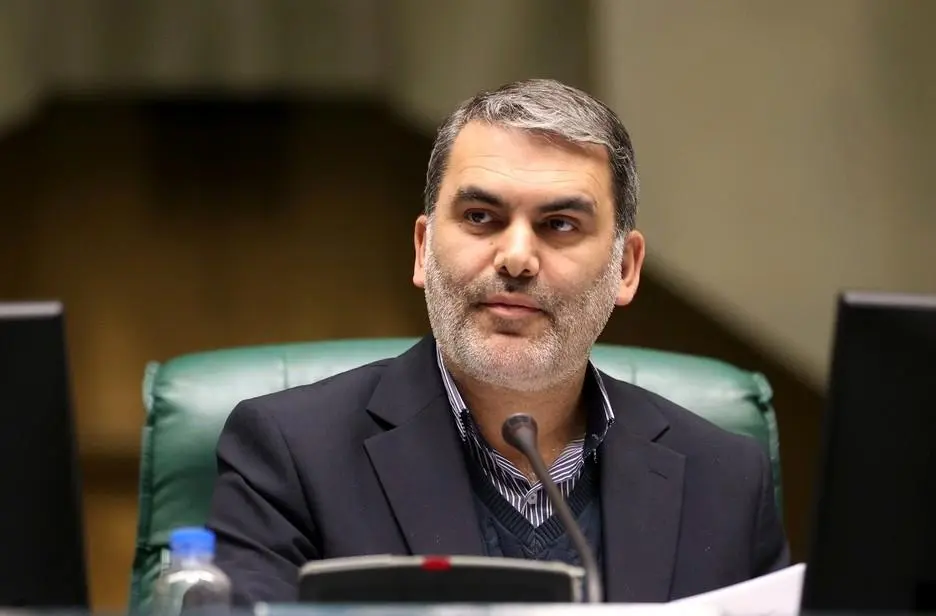  ادعای سپردن افزایش حقوق به دولت صحت ندارد