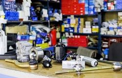 نقاب برندهای معتبر بر چهره قطعات تقلبی؛ فریب بزرگ بازار لوازم یدکی+ویدیو