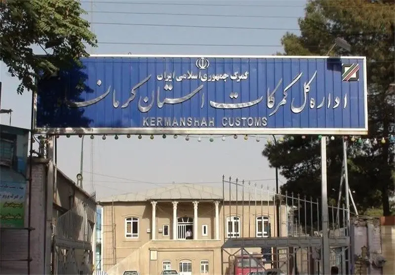 آغاز ترانزیت خارجی از گمرک خسروی/نخستین محموله خودرو به بندر انزلی ارسال شد