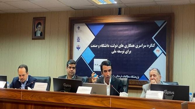 عدم استفاده کافی از ظرفیت‌های قانون جهش/ اشتغال ۵۲۰ هزار نفر در زیست‌بوم دانش‌بنیان