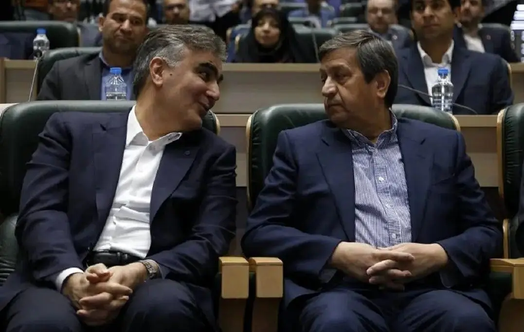 همتی جایگزین فرزین/چه تغییری در سیاست‌های ارزی رخ خواهد داد؟