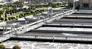 آب شرب ارزان و زیان انباشته/ آیا تغییر معاون وزیر آب و آبفا تحولی ایجاد می‌کند؟