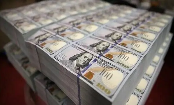 صنایع حمل و نقل و خودرو؛ بزرگ‌ترین مصرف‌کننده ارز کشور تا ۲۶ آبان