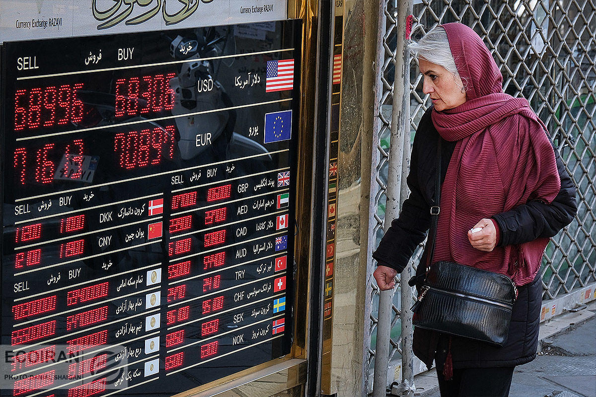 بازار ارز در سکوت؛ دلار بالا رفت اما معاملهای صورت نگرفت