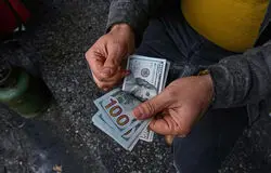 دو مسیر متفاوت دلار؛ افت در بازار آزاد و جهش در مرکز مبادله