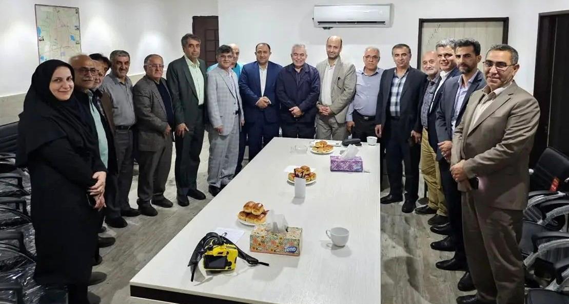 بازگشت بانک رفاه به تأمین اجتماعی و افزایش چندمرحله‌ای دستمزد کارگران در دستور کار مجلس