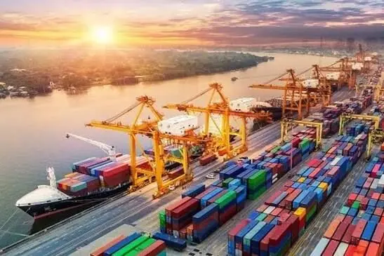 تسهیل تأمین ارز در مناطق آزاد و بازگشایی ۹۰ روزه کارت‌های بازرگانی