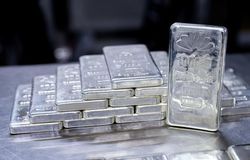 صدور نخستین نشان استاندارد ملی شمش نقره
