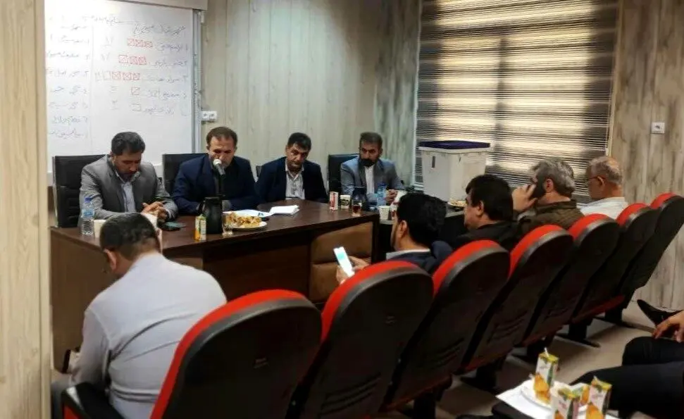 نمایندگان کارفرما در هیات‌های حل اختلاف کار ایذه، مسجد سلیمان، سوسنگرد و امیدیه انتخاب شدند/برگزاری سومین انتخابات نمایندگان کارفرما در هیات‌های حل اختلاف کار خوزستان؛ اواخر مهر