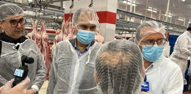 بازدید سرزده بازرسان سازمان بازرسی از مجتمع تولید و بسته‌بندی گوشت در جنوب تهران