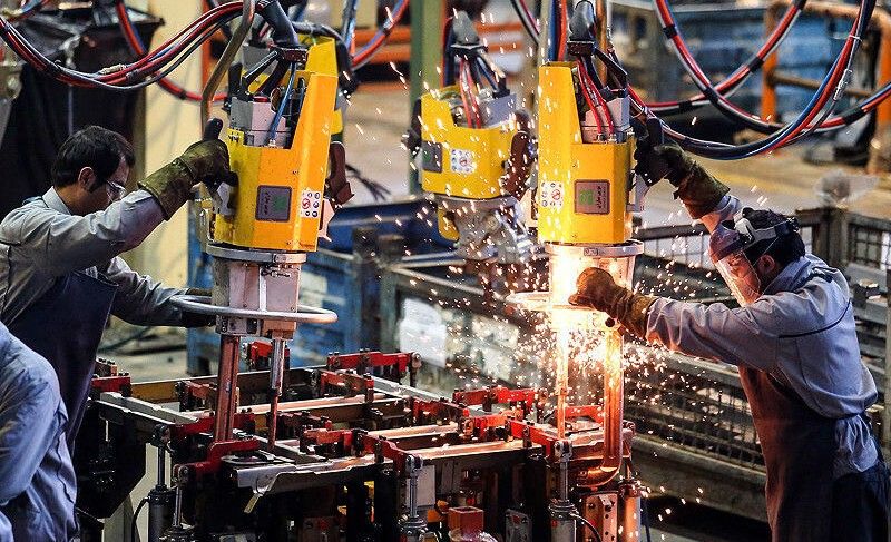 صنعت ایران در مهرماه نفس کشید/اقتصاد کل همچنان در رکود