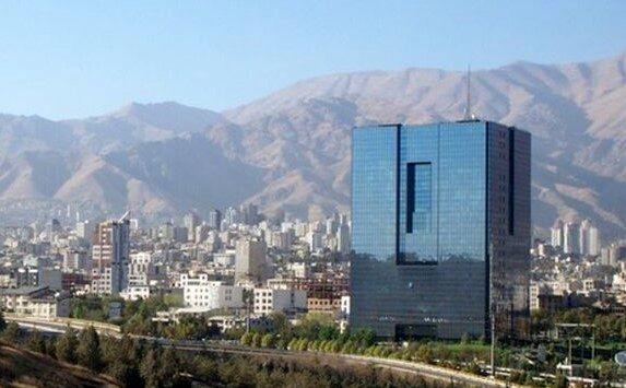 نقدینگی و پایه پولی در اوج/بانک مرکزی هنوز نتوانسته تورم را کنترل کند