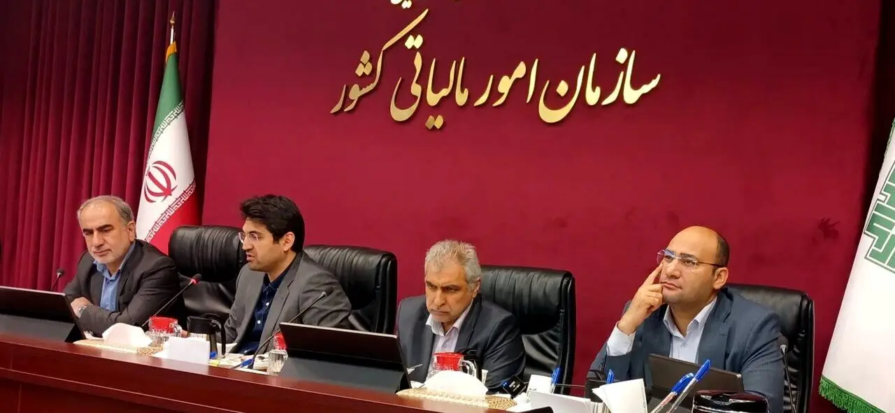 کاهش دخالت مأموران مالیاتی و راه‌اندازی صندوق‌های ارزی-ریالی برای جذب نقدینگی