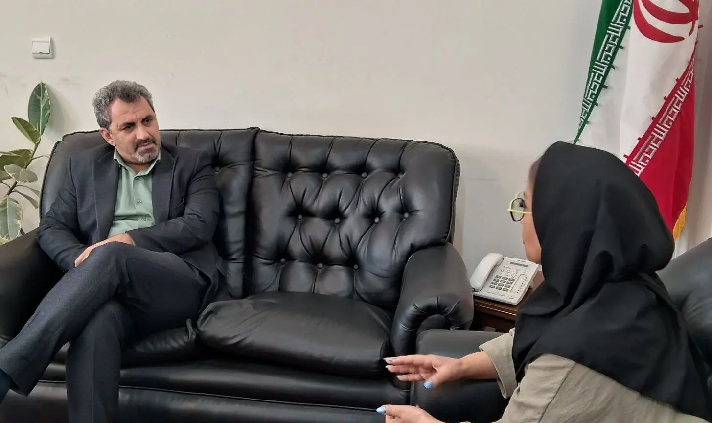 جای خالی تشکل‌های اقتصادی در برنامه هفتم /تضعیف تشکل‌های واقعی با صدور مجوزهای موازی/تشکل‌ها ابزار تحقق مشارکت اقتصادی مردم