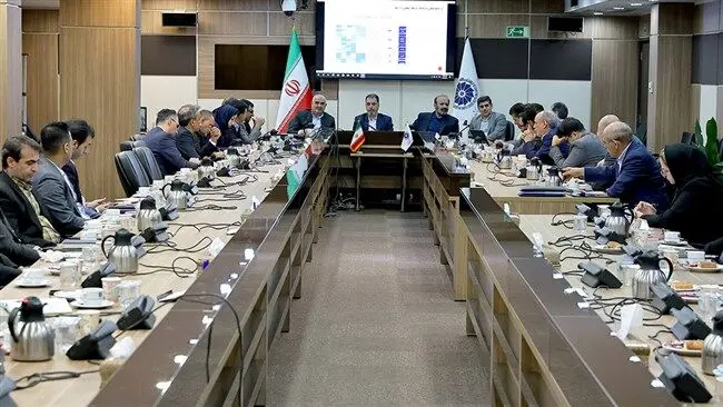  سند استراتژی توسعه صنعتی با هدف قرار گرفتن در زنجیره ارزش جهانی تدوین شود