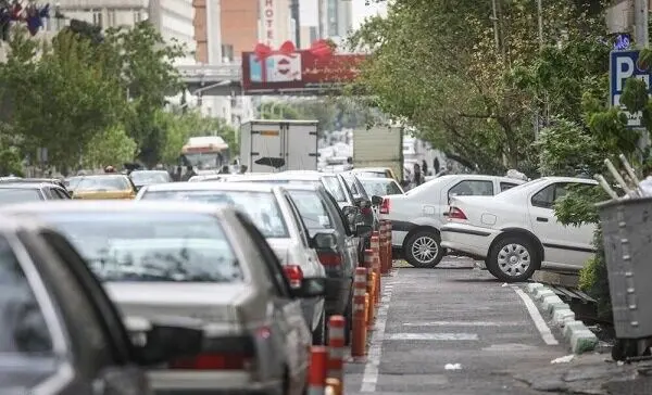 خودرو عقب نشست، اتوبوس و مترو پیشتاز گرانی شدند؛ تورم ۵۶ درصدی حمل‌ونقل عمومی در مرداد