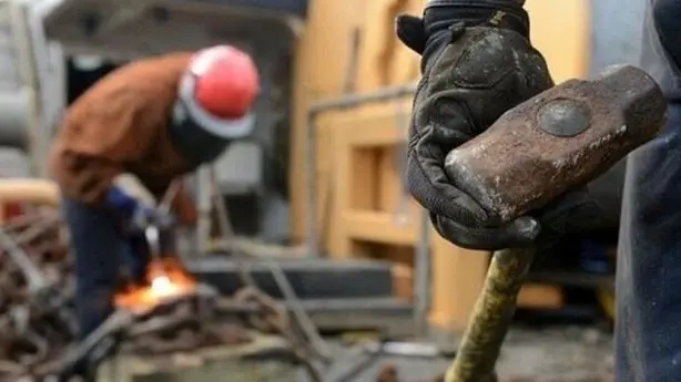 تولید زیر آتش/دغدغه‌های کارفرمایان از بیکاری تا ضرورت حمایت از مشاغل خرد