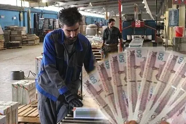 تشریح برنامه دولت برای حفظ اشتغال در شرایط جنگی/پرداخت 43 همت تسهیلات خرد از آبان تا دی‌ماه