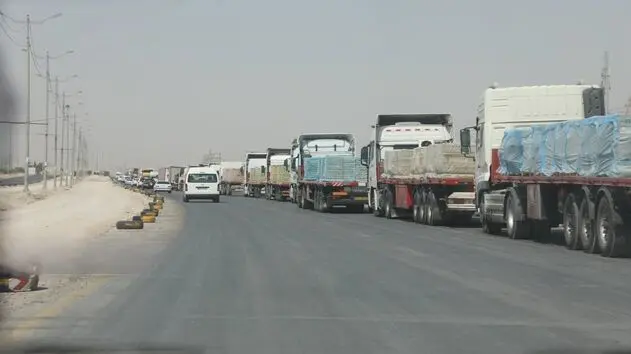 کامیون‌های ایرانی در مرز پاکستان متوقف شدند؛ وعده رفع سریع موانع