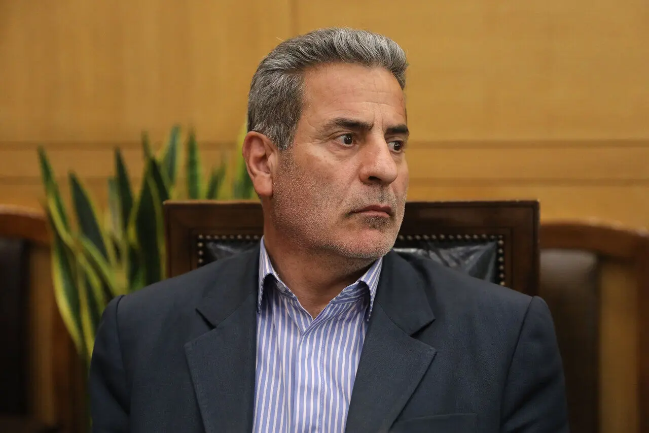 مجلس پیگیر سوخت تراکتورها و تسریع در پرداخت مطالبات گندمکاران شد