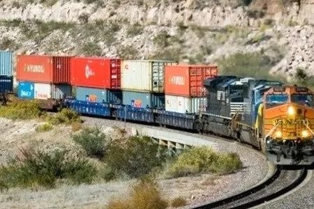 جابه‌جایی تنها ۶ درصد بار از طریق راه آهنی ۹۰ ساله