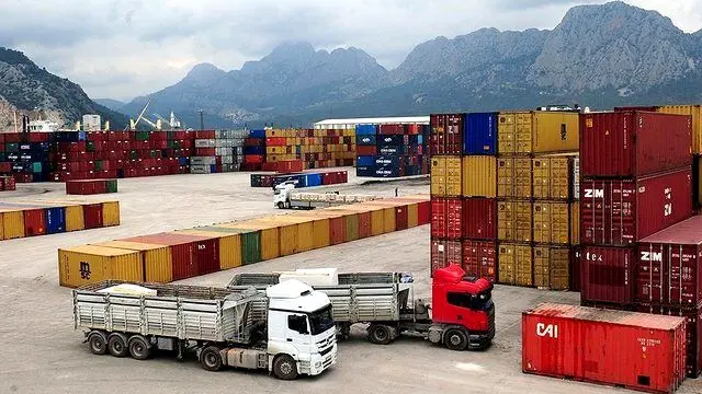 پیمان سپاری روی گلوی صادرکنندگان
