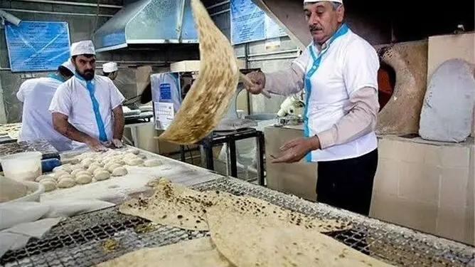 رئیس اتاق اصناف تهران: یارانه نان مستقیم به مردم پرداخت شود
