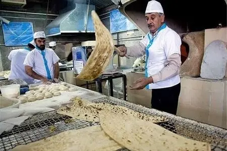 رئیس اتاق اصناف تهران: یارانه نان مستقیم به مردم پرداخت شود