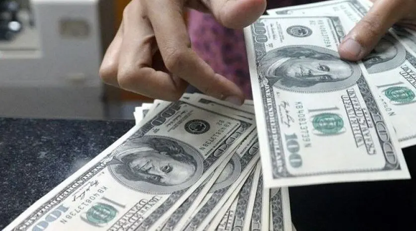 اصلاح آئین‌نامه ثبت سفارش؛ راه نجات بازار ارز از دلال‌ها